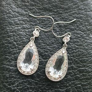 Signed Designer Monet Faceted Pear Crystal Princess Dangle Drop Earrings CZ